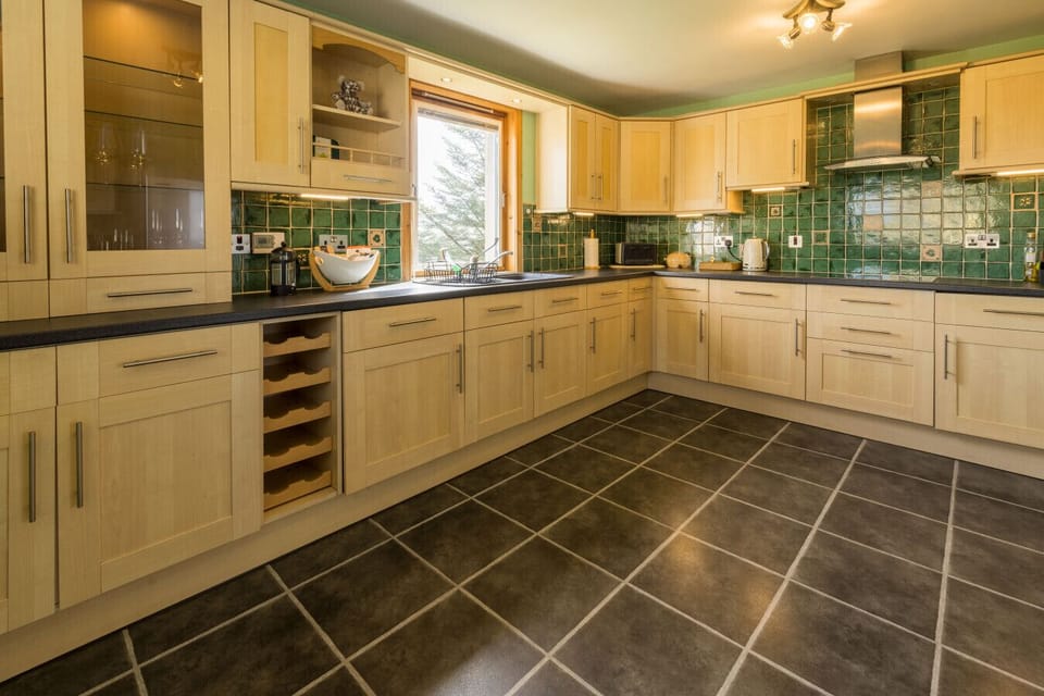 Fully-equipped kitchen