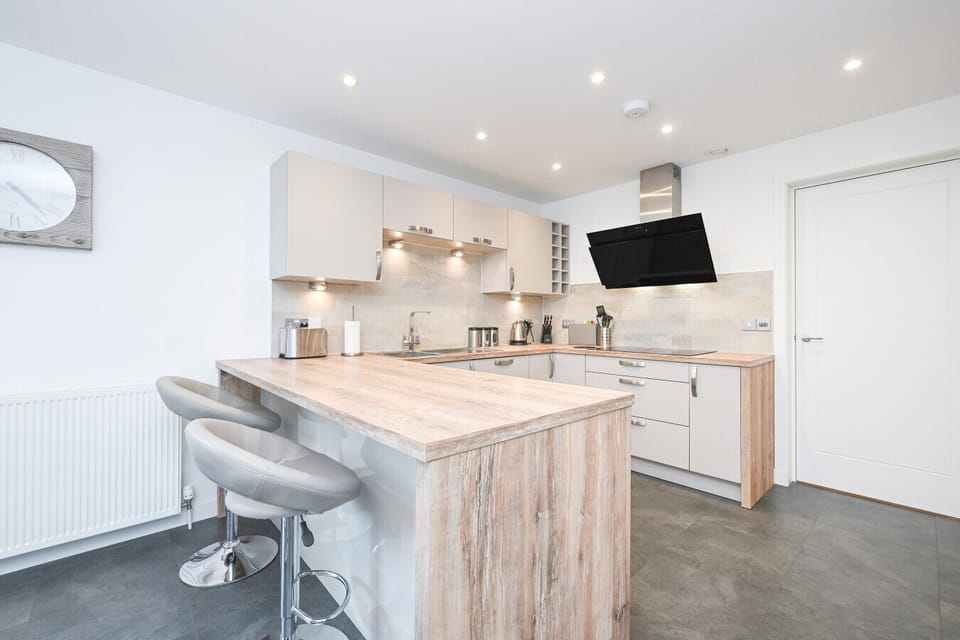 Open plan kitchen and dining area