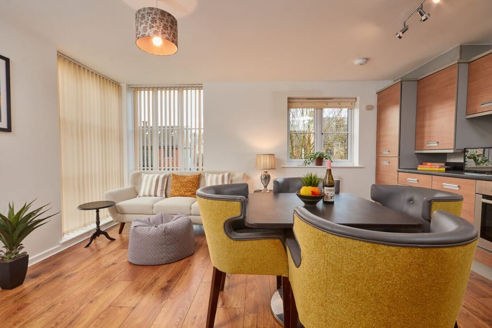 large living space with fast WiFi and HD TV