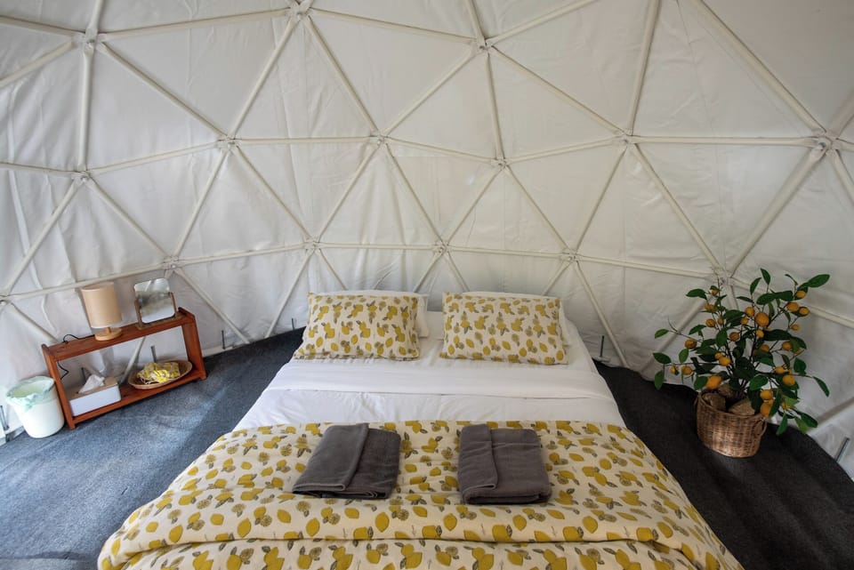 Comfort Tent, 1 Queen Bed, Non Smoking, Garden View | Rollaway beds