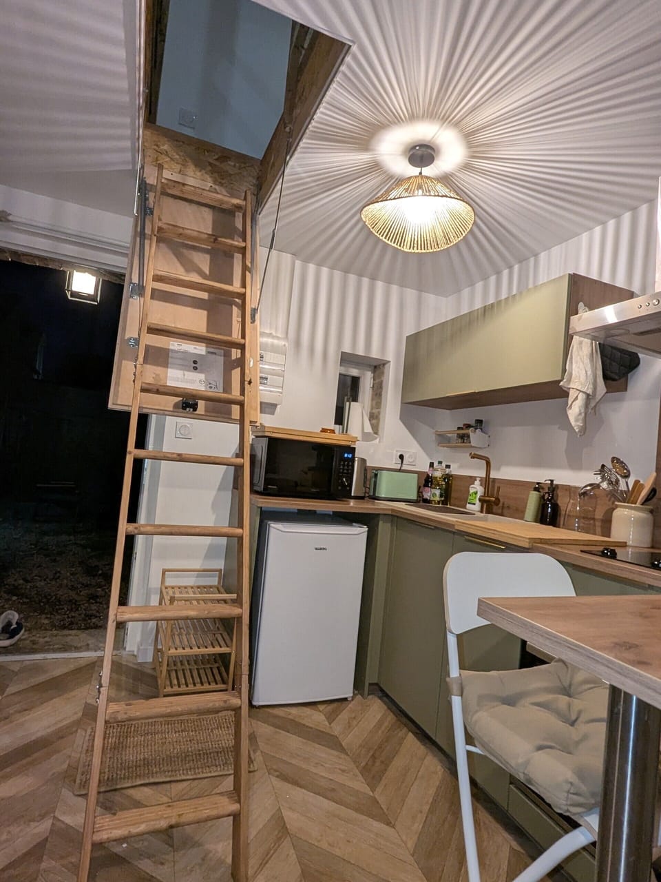 Private kitchen