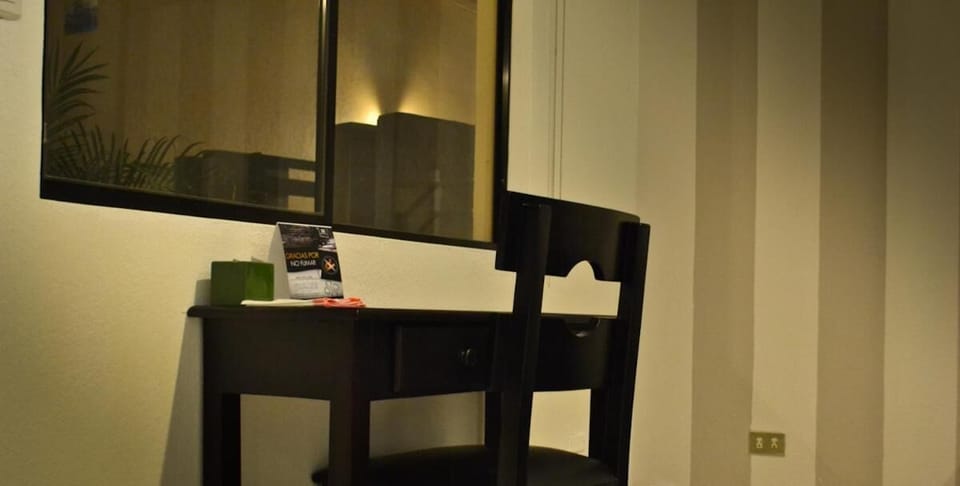 Desk, iron/ironing board, WiFi (free), bed sheets