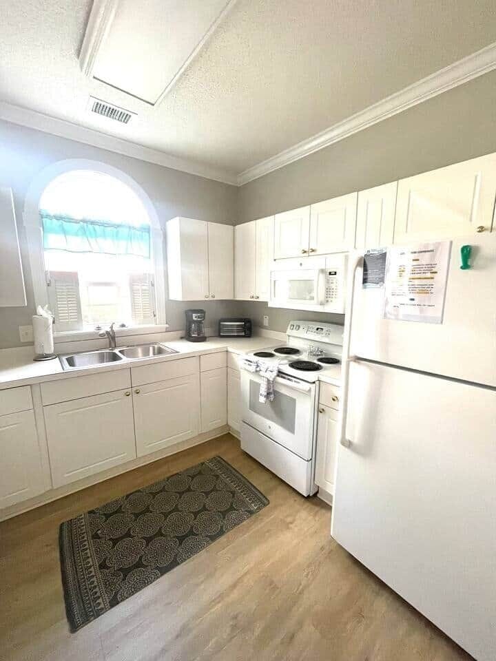 fully stocked kitchen