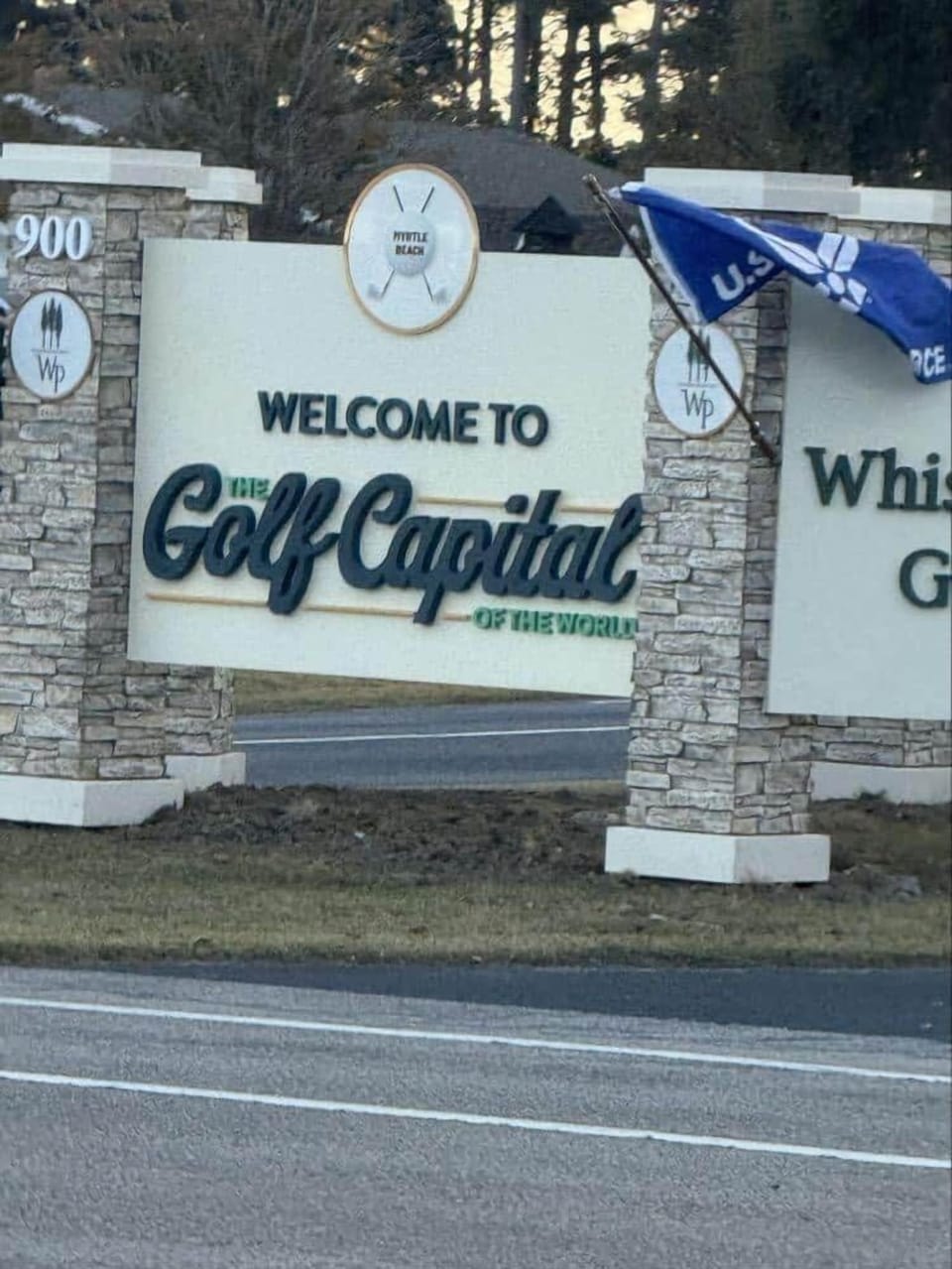 100 golf courses nearby