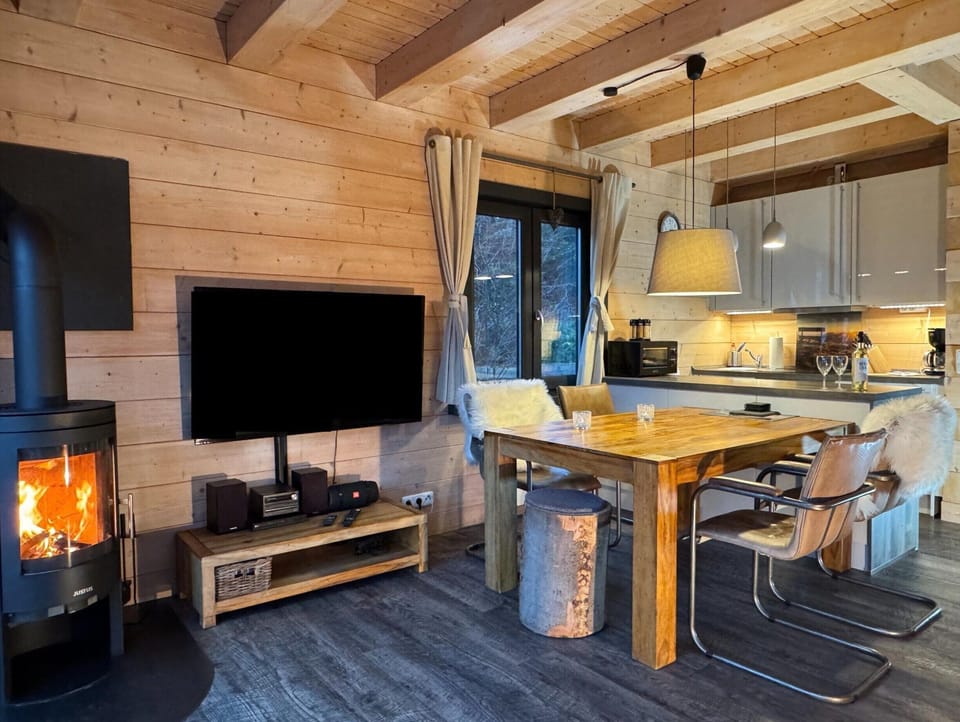 House | Dining