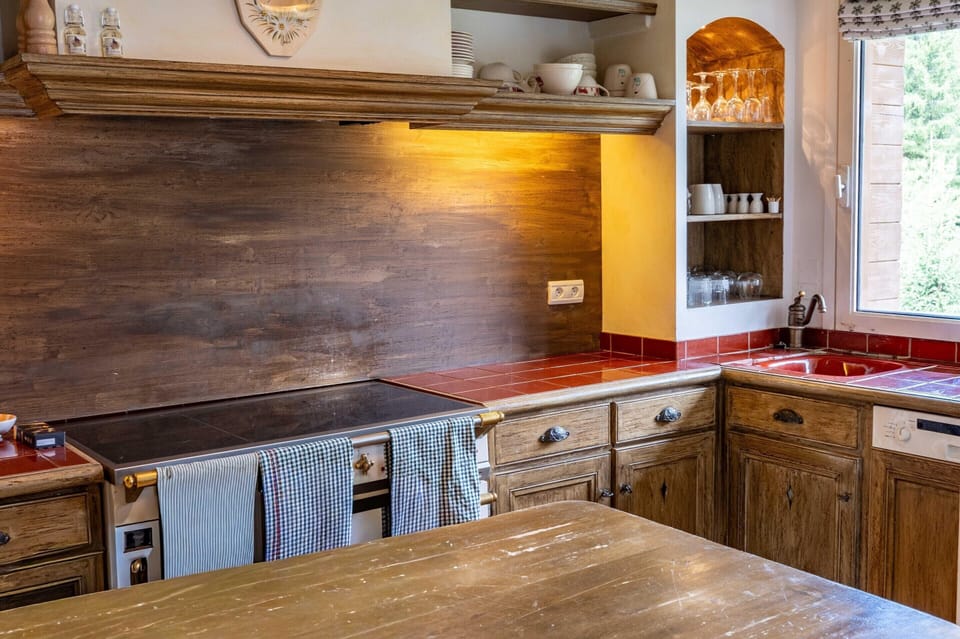 Apartment | Private kitchen | Cookware/dishes/utensils