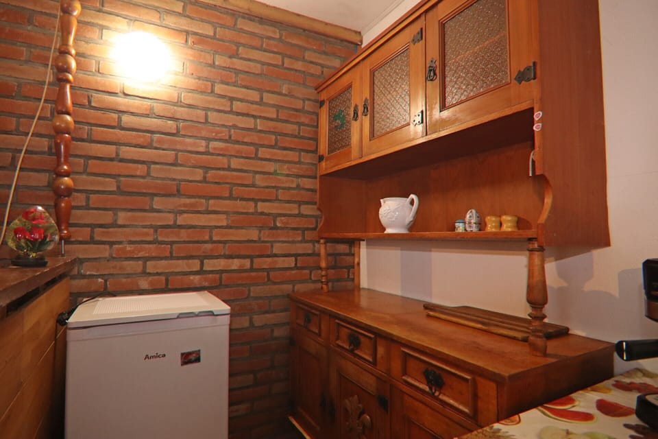 Bungalow | Private kitchen | Highchair