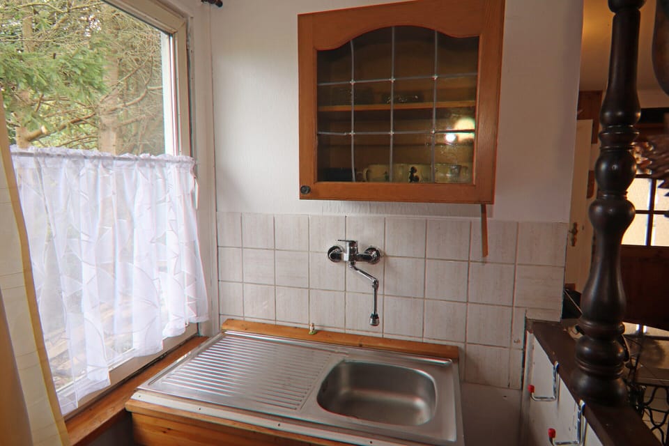 Bungalow | Private kitchen | Highchair