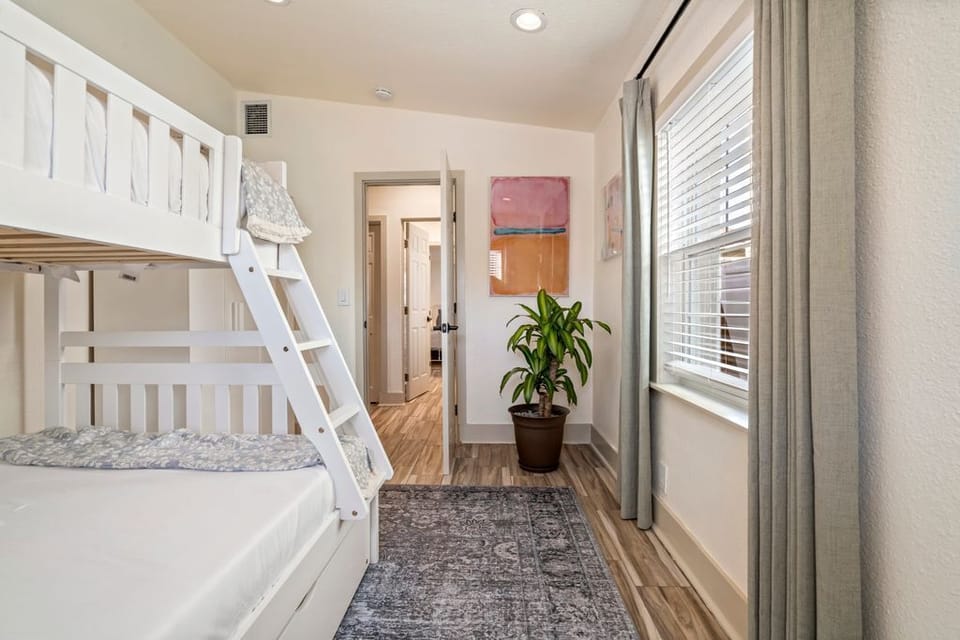 Bright and cheerful bunk room with plenty of space for the whole crew