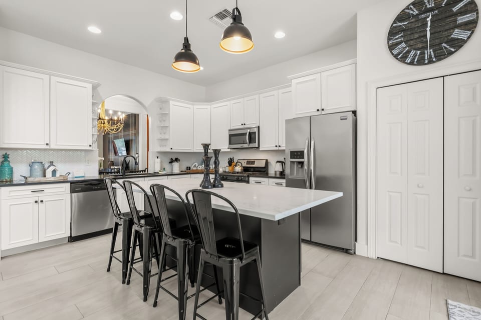 Everything you need to prepare a delicious meal can be found in your fully-equipped kitchen