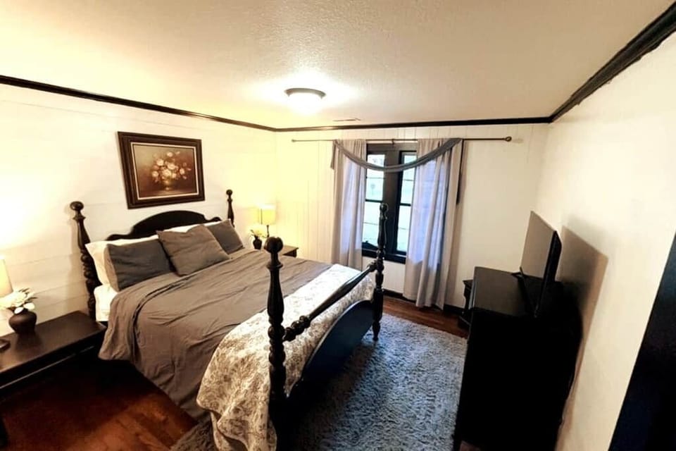 Downstairs Bedroom with queen Bed