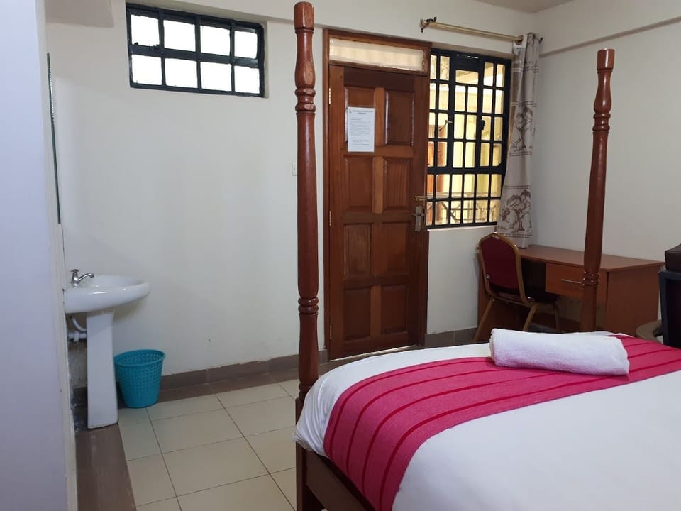 Deluxe Double Room, City View | Free WiFi, bed sheets