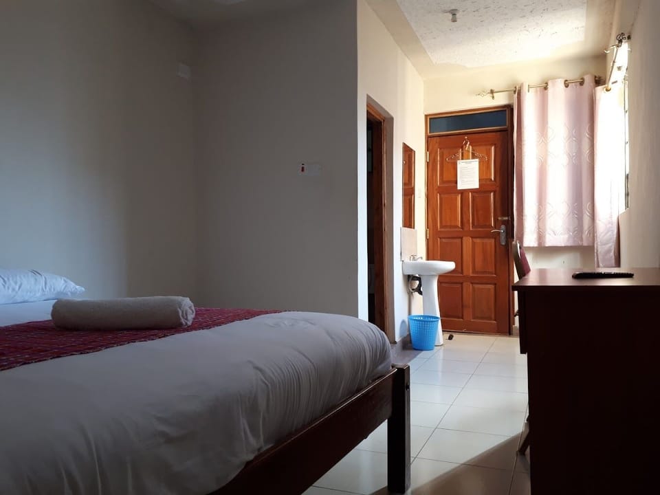 Deluxe Double Room, City View | Free WiFi, bed sheets