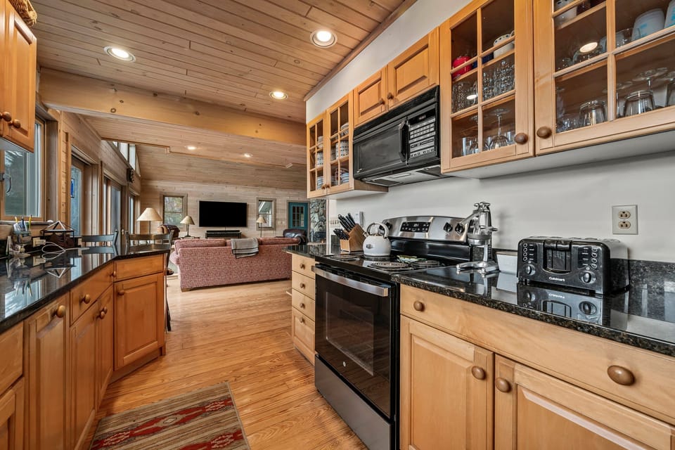 Fully equipped kitchen