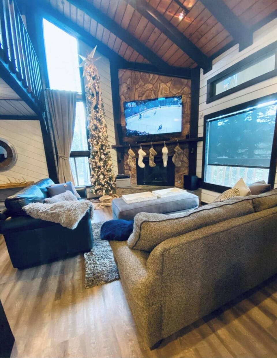 Family Condo, Mountain View | Living area