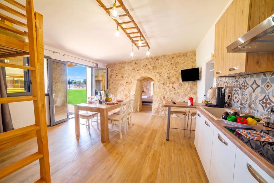 Kitchen and dining area