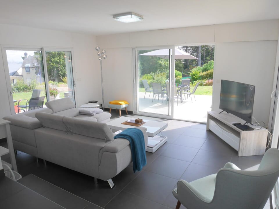 House | Living room