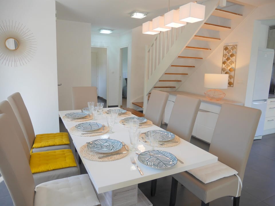 House | Dining