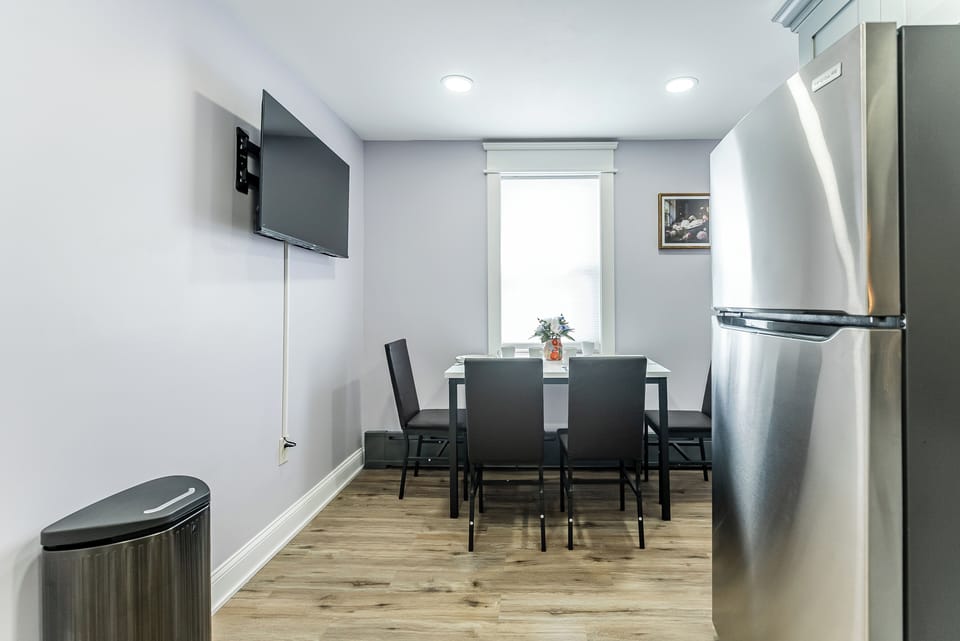 Dining room!