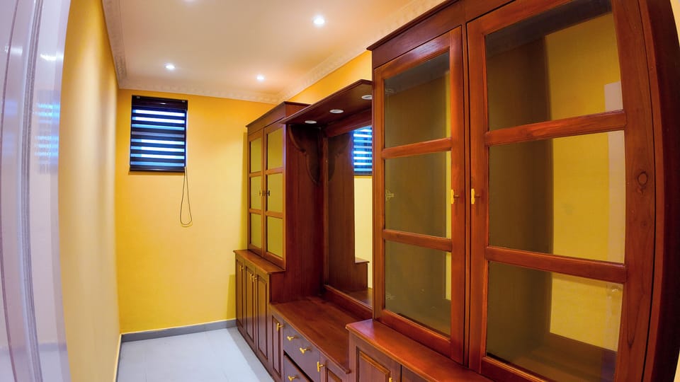 Family Suite, Sea View | Desk, soundproofing, iron/ironing board, free cribs/infant beds