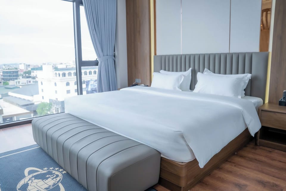 Deluxe Double Room Single Use | In-room safe, individually decorated, individually furnished, desk