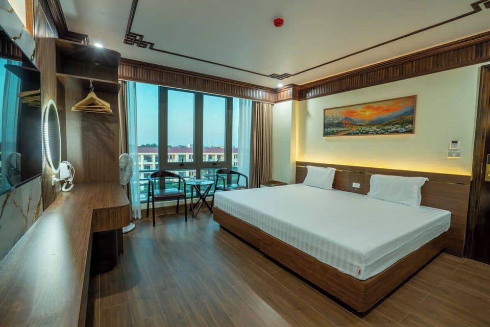 Deluxe Room, City View | Individually decorated, individually furnished, desk, laptop workspace