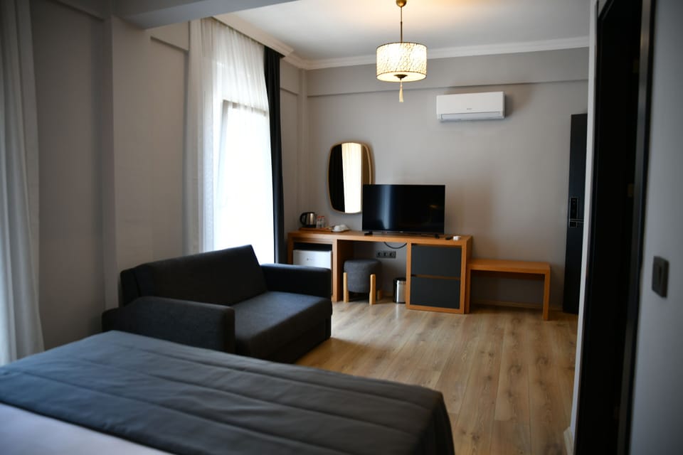 Superior Room | In-room safe, laptop workspace, iron/ironing board, free WiFi