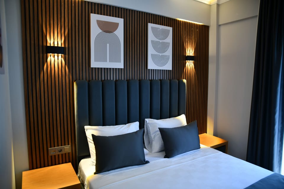 Standard Room | In-room safe, laptop workspace, iron/ironing board, free WiFi