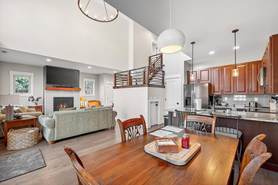 Open concept- main level