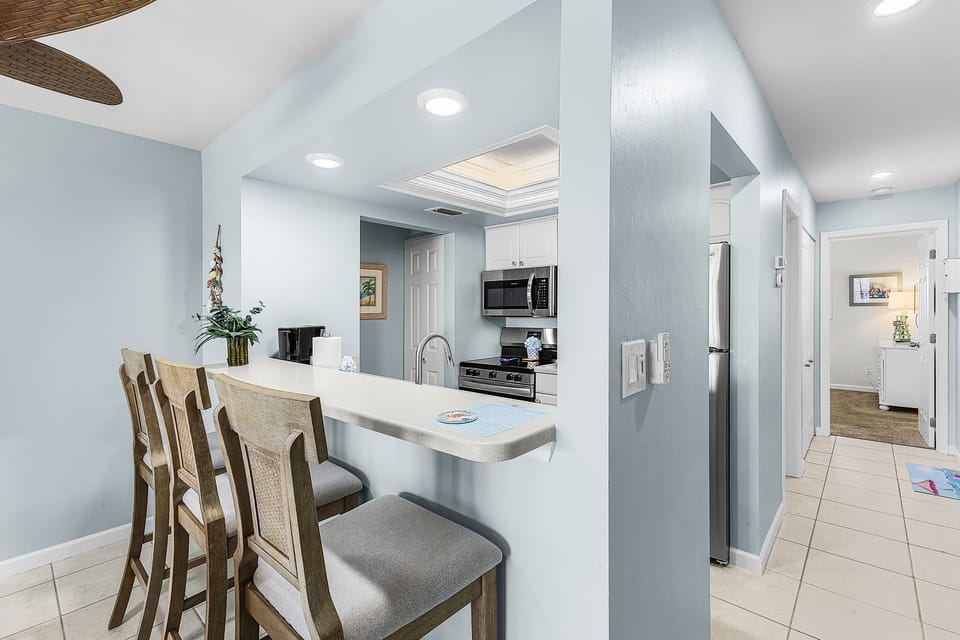 Condo, 1 Bedroom | Private kitchen | Coffee/tea maker, fridge, oven, toaster