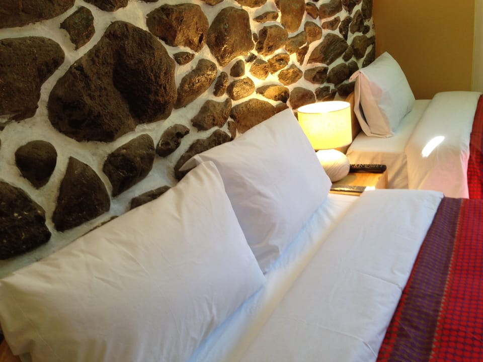 Family Room | In-room safe, desk, iron/ironing board (on request), WiFi (free)