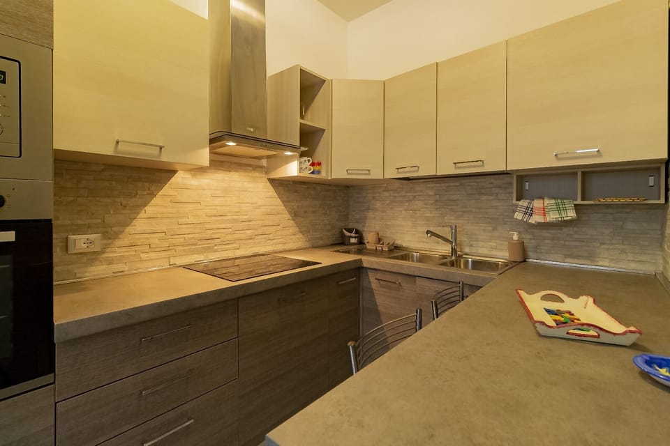 Apartment, Balcony, Sea View | Private kitchen
