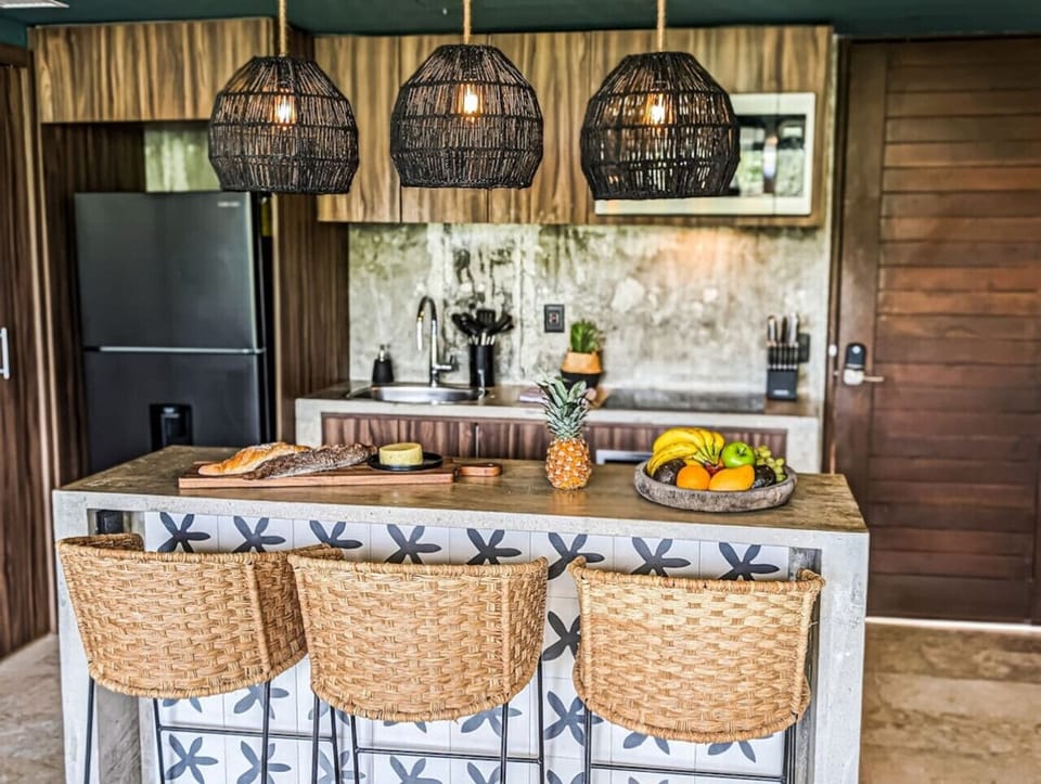 Discover our modern kitchen, equipped with everything you need to whip up delicious meals. It`s the heart of the home, where culinary creations come to life and memories are made