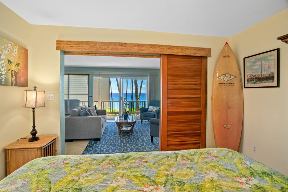 King bed with view