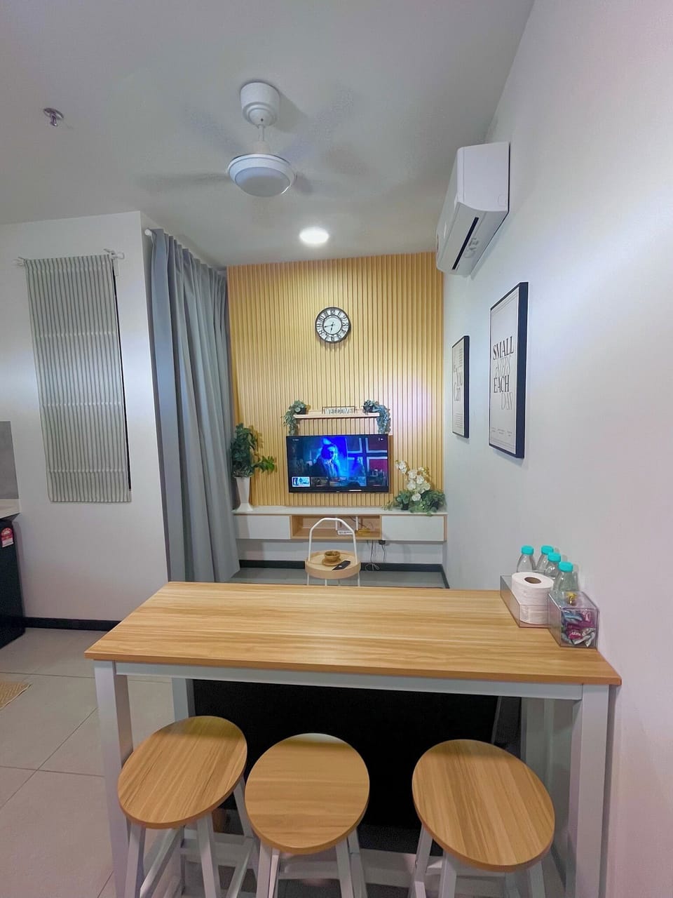 Condo, City View | Living area | Flat-screen TV
