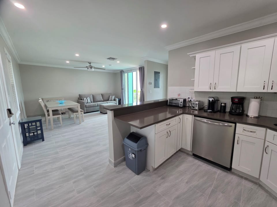 Modern, convenient, comfortable open space.
