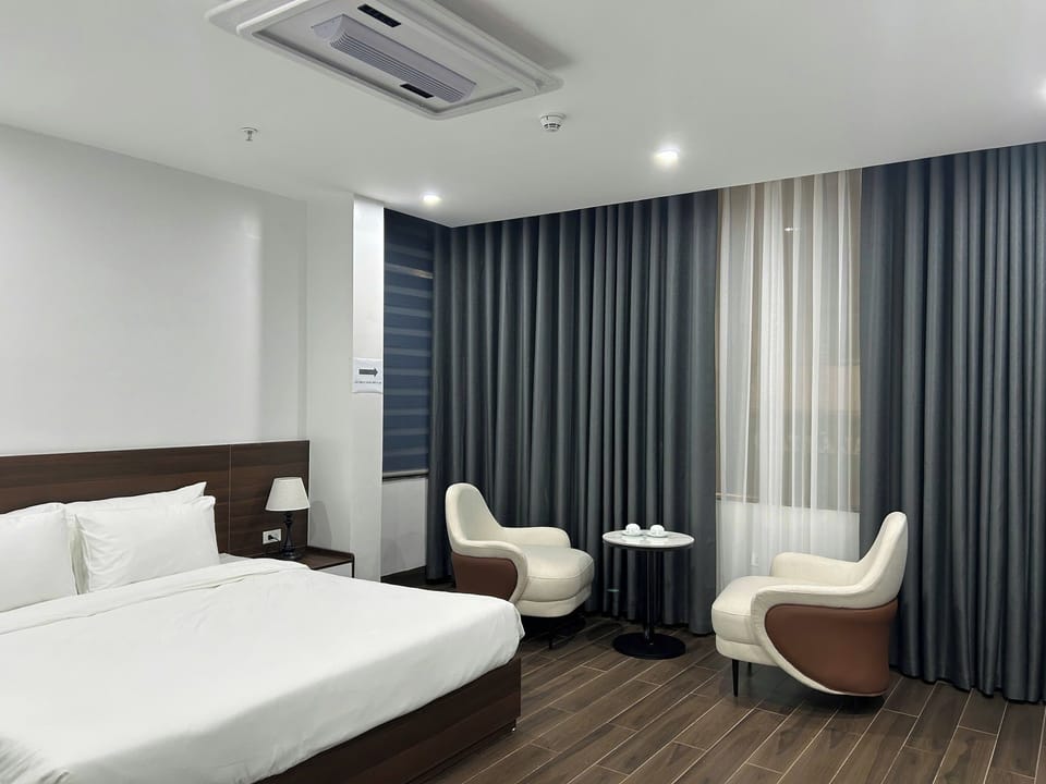 Luxury Room, City View | Desk, laptop workspace, soundproofing, iron/ironing board