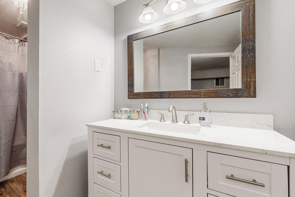 Bathroom | Lower Floor