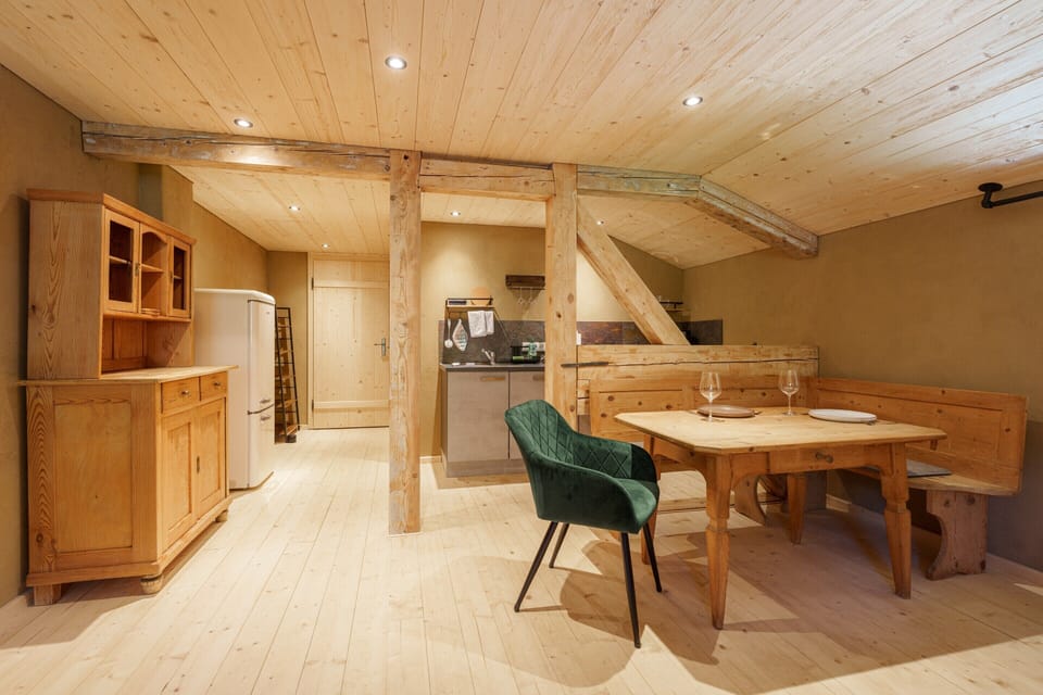 Apartment | Dining