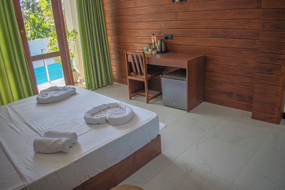 Deluxe Double Room | Premium bedding, in-room safe, desk, laptop workspace