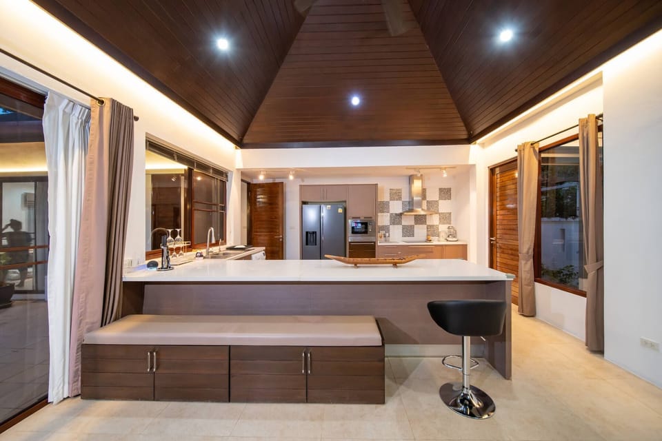 Villa, 4 Bedrooms, Smoking, Private Pool | Private kitchen
