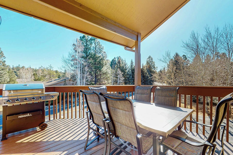 Covered Balcony | Outdoor Seating