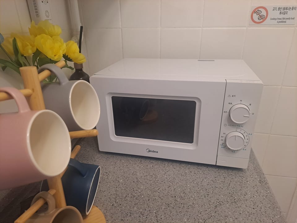 Microwave