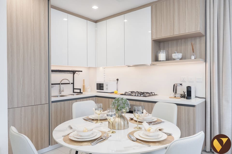 Luxury Apartment, Balcony, City View | Private kitchen | Full-size fridge, microwave, oven, stovetop