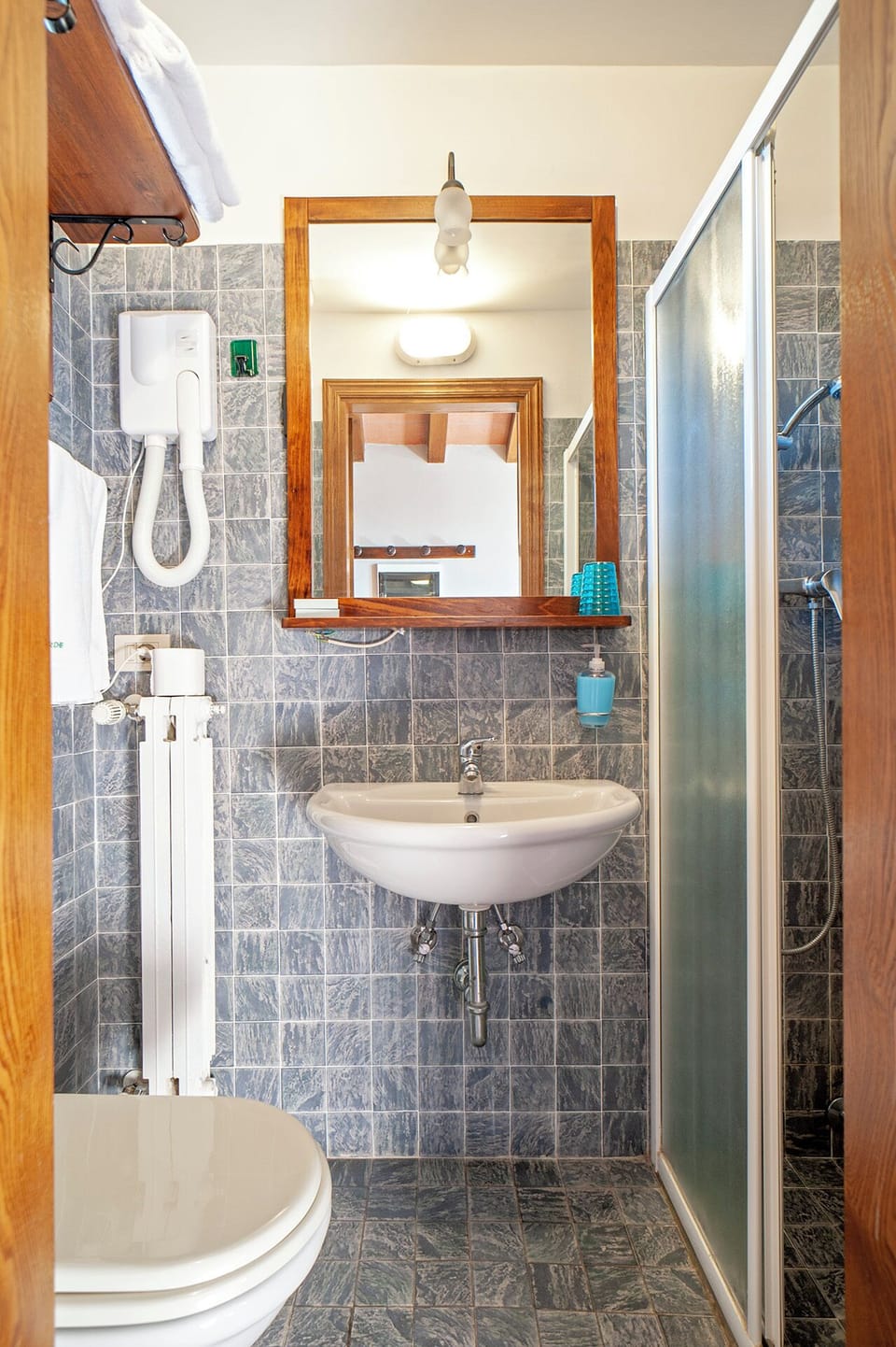 Deluxe Apartment, Hill View | Bathroom