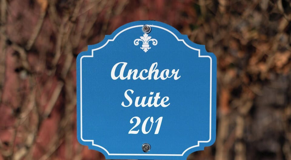 outside signs for easy navigation