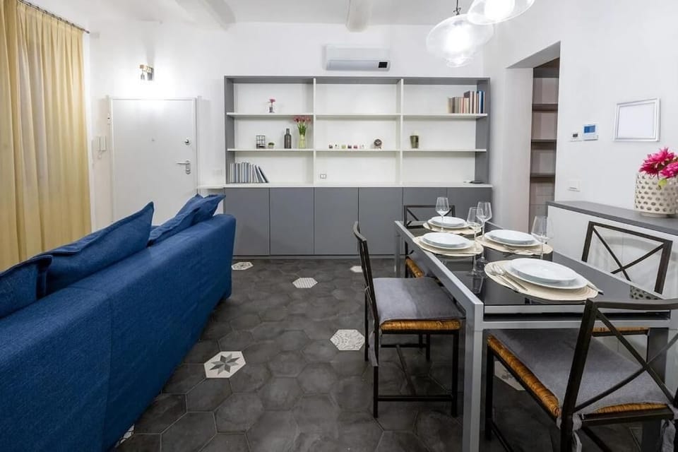 Comfort Apartment | Living area | Flat-screen TV