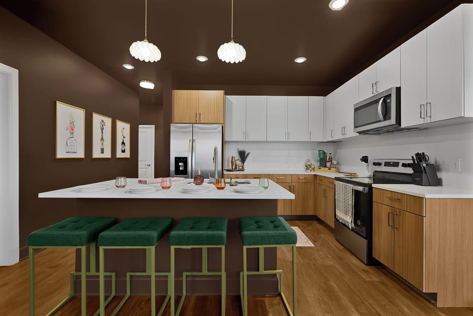 Fully equipped kitchen and bar seating