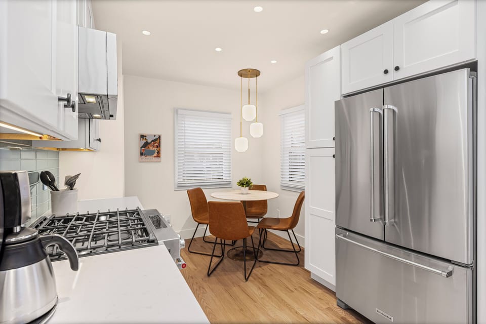 Kitchen - Dining for 4