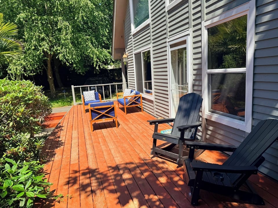 Front deck. 